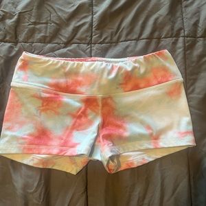 Fleo shorts - white/light blue/pink burst - size M